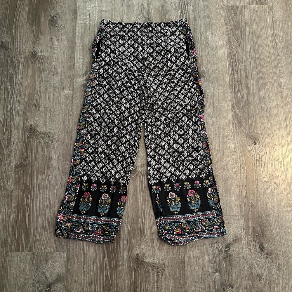 Anthropologie Black & White Patterned Boot-Cut Pants with Colorful Hem - Picture 4 of 9